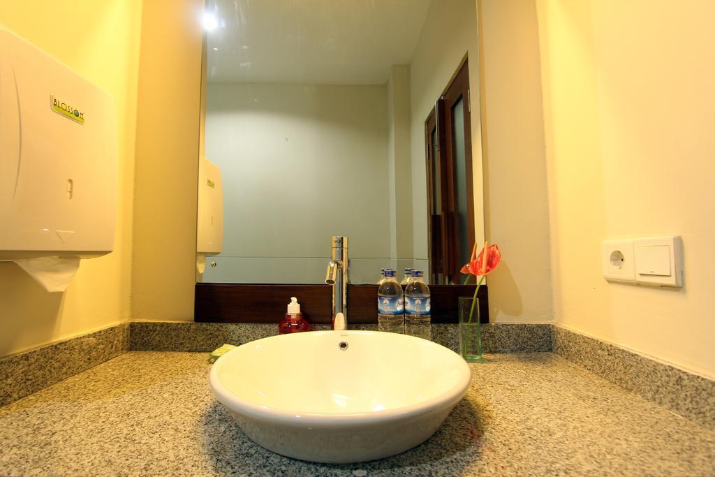 Mahanadewi Villa أوبود الغرفة الصورة
